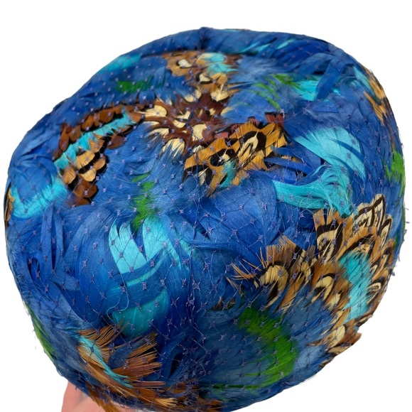 Vintage Marshall Fields 40s Pheasant Feather Ladies Elegant Event Pillbox Hat 46 - Picture 12 of 16